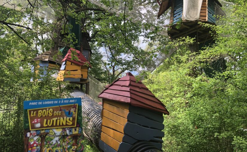 Cabanes dans les arbres au bois des lutins